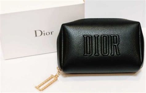 Diorの化粧ポーチはどこで買える？百貨店から通販まで徹底解 .